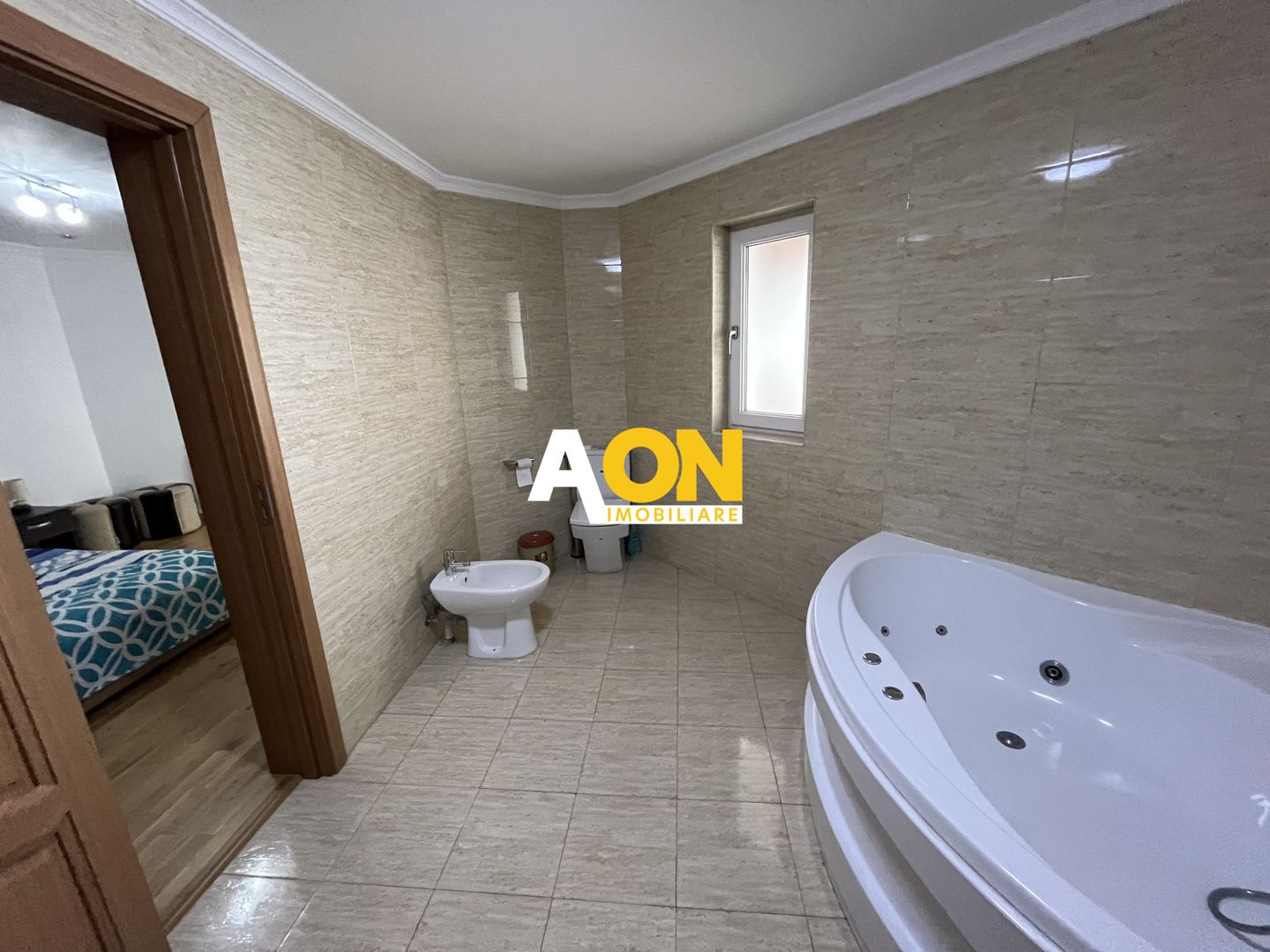 Apartament de inchriat cu 2 camere, terasa, loc de parcare - Poză 8