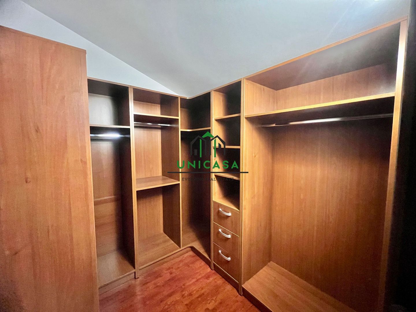 Casă de închiriat/Str Matei Basarab/Rm Vâlcea - Poză 12