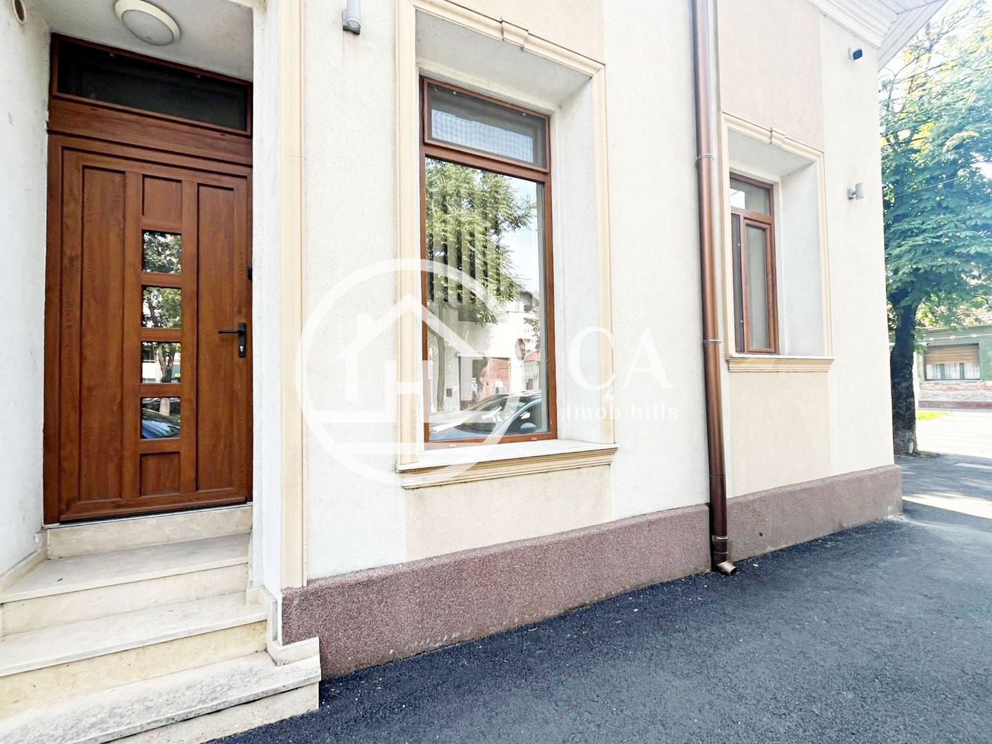 Spatiu comercial de inchiriat zona centrala, Oradea - Poză 1