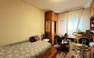 Apartament cu 3 camere decomandate zona Titulescu - Poză 2