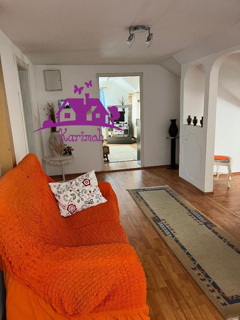 Casa zona Spitalul Judeten - Poză 15