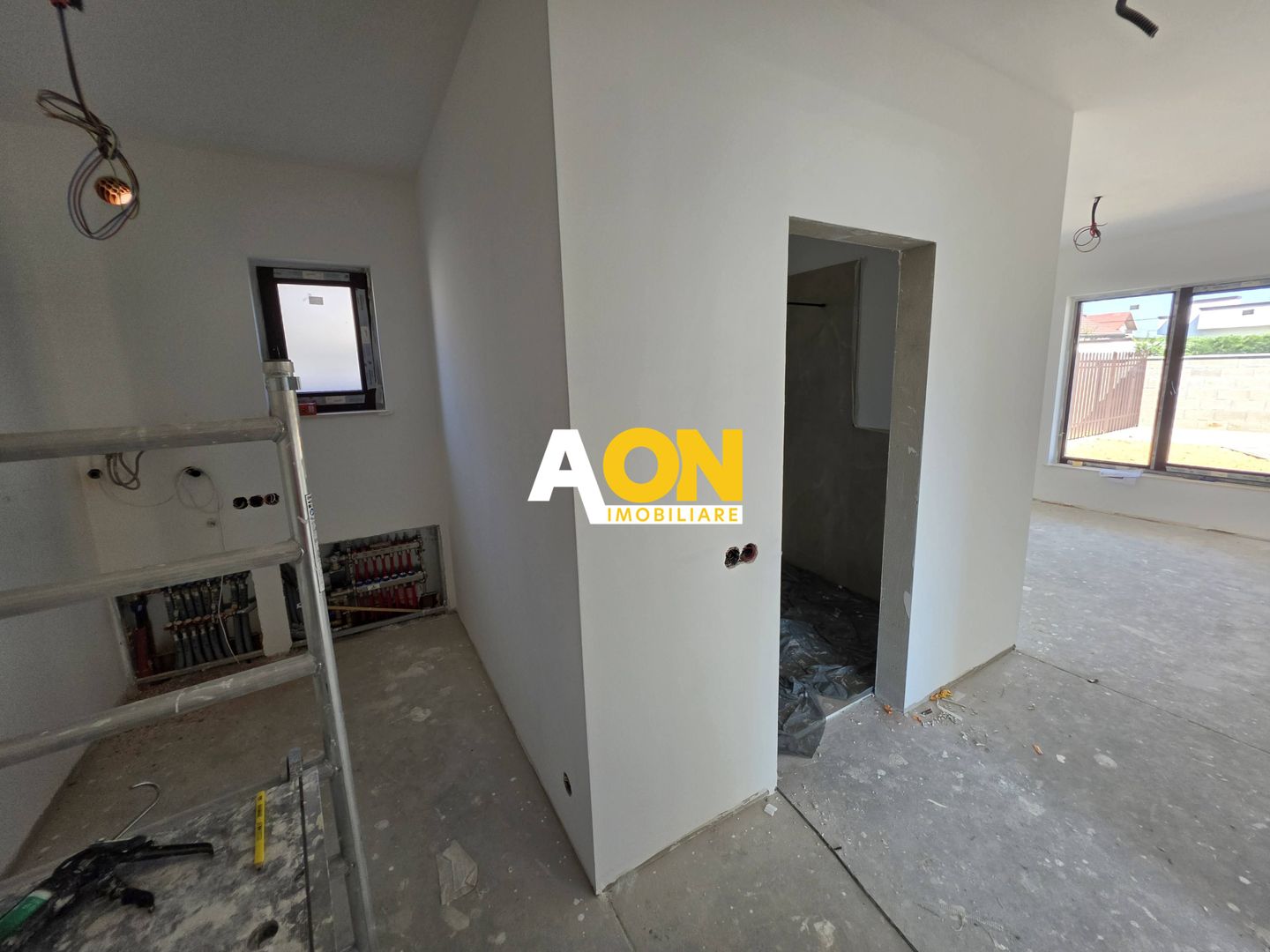 Casa noua, 4 camere, cu predare la cheie, 510 mp teren, Cetate - Poză 14