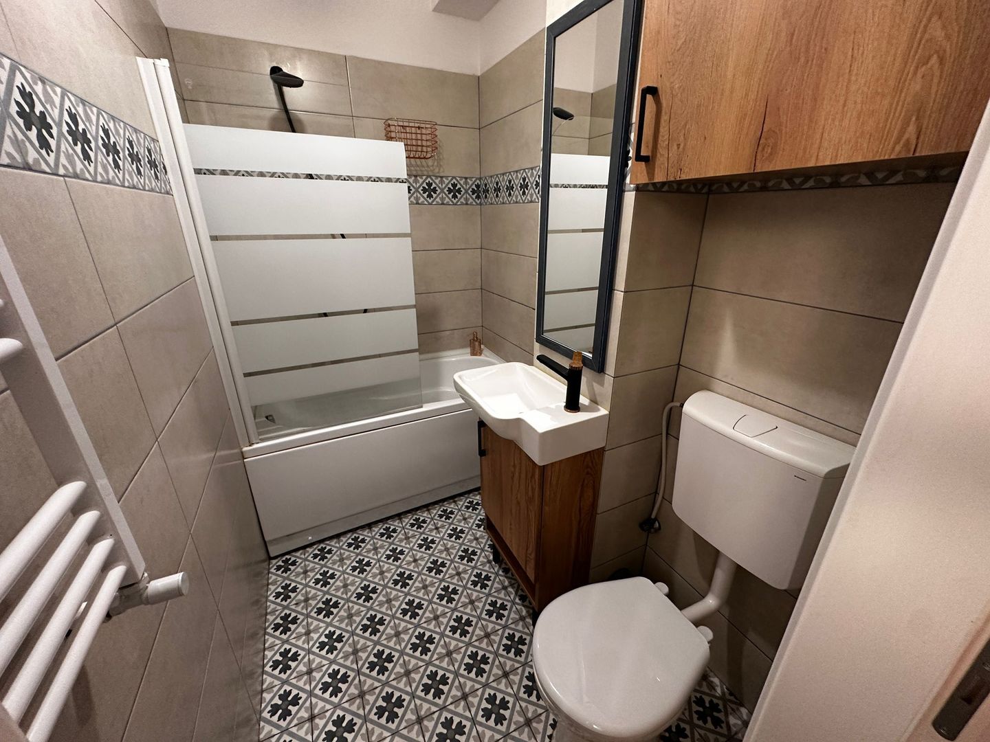 Garsoniera Studio Langa Metrou Bucurestii Noi Chitila Parc Bazilescu - Poză 7