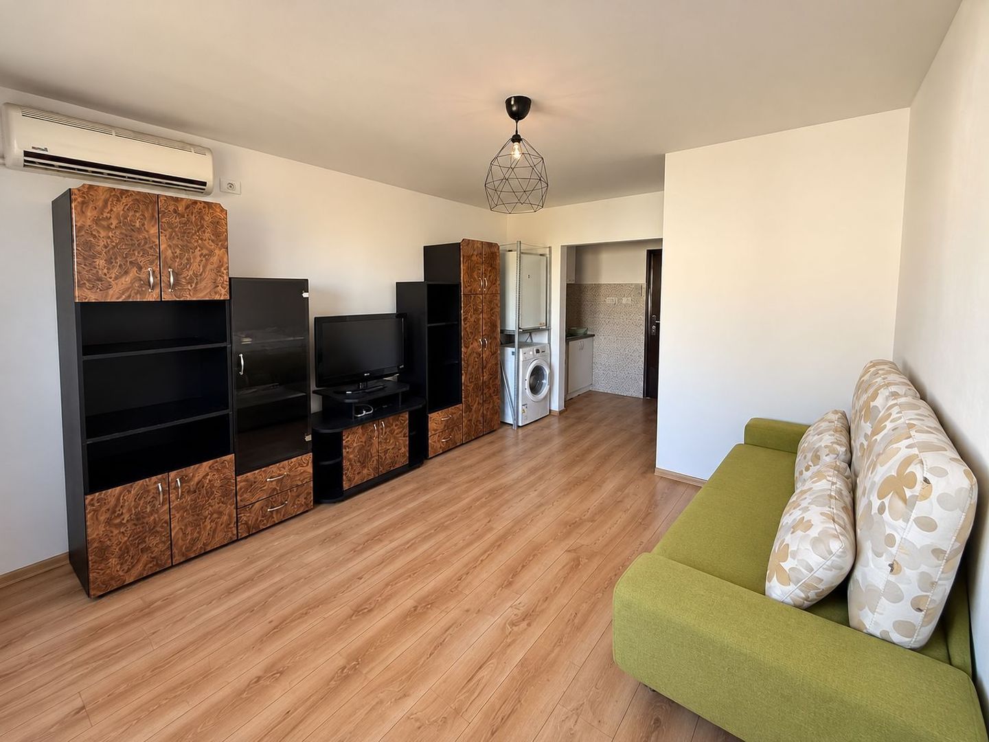 Buziasului | 1 Camere | Oportunitate foarte bună pentru investiție. - Poză 1