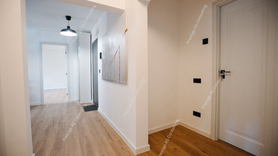 3 camere decomandat | Prima Inchiriere | Iulius Town – Matei Basarab - Poză 3