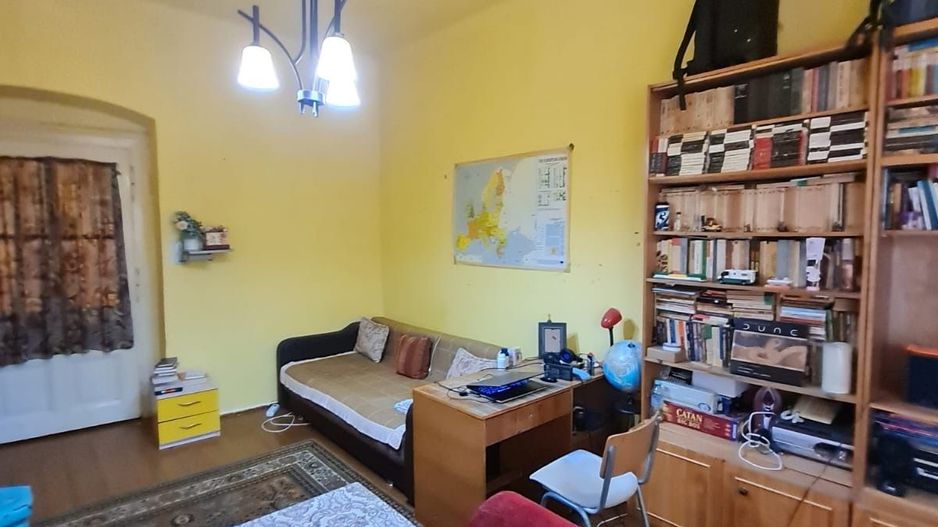 Apartament 2 camere,curte comuna/4 proprietari - Poză 15