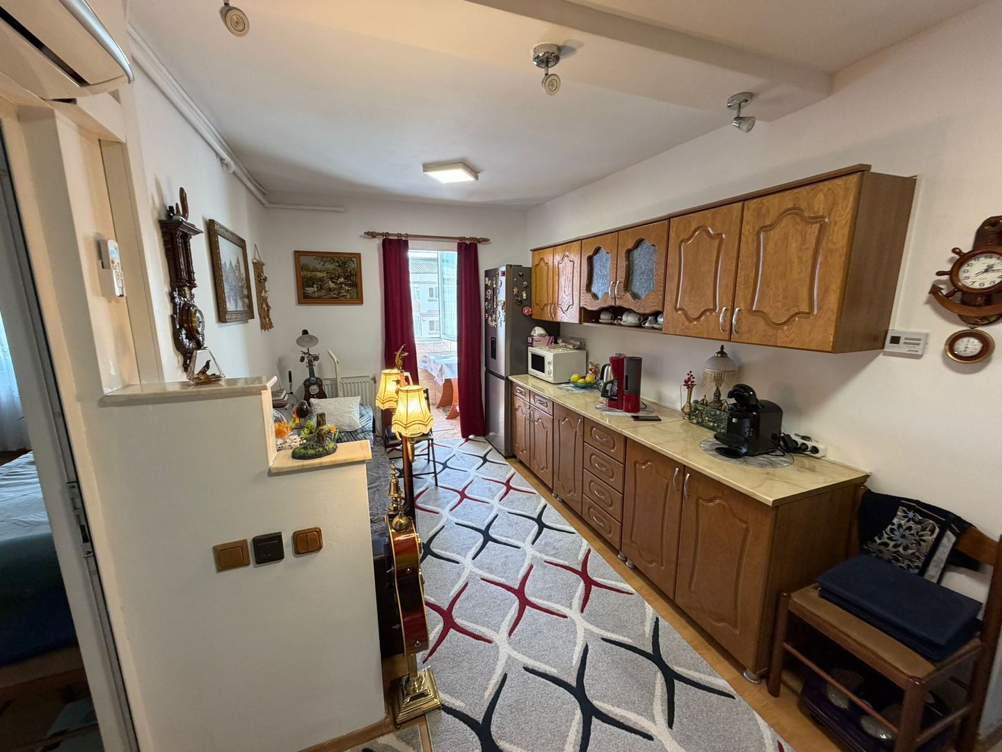 Apartament 2 camere, decomandat - zona Cetate - Poză 8