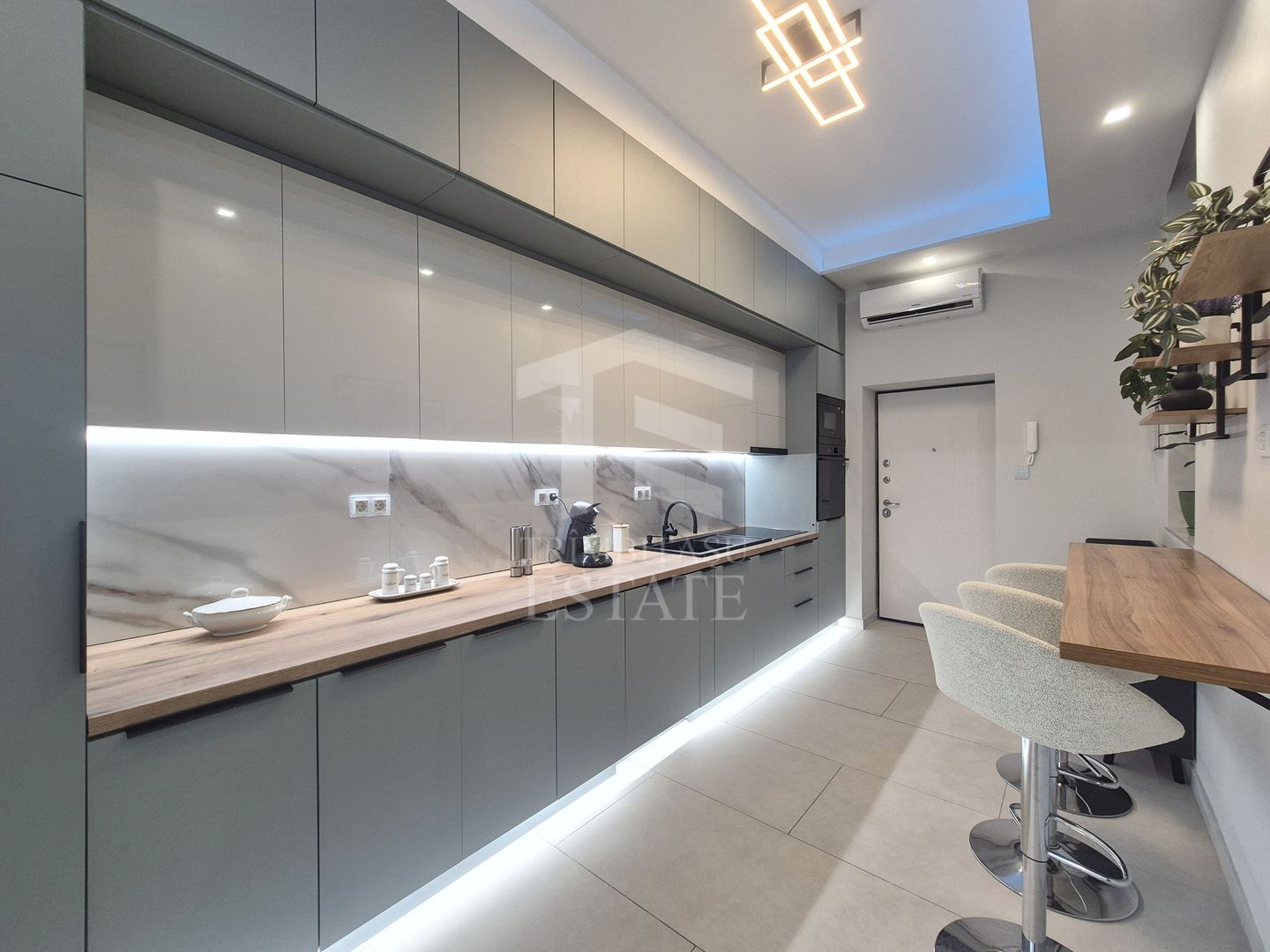 Apartament de lux | P-ta Maria | Et. 1 | Ideal pentru investitie - Poză 2