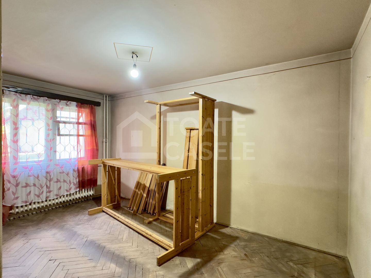 Apartament cu 3 camere, zona Politia Rutiera - Poză 1