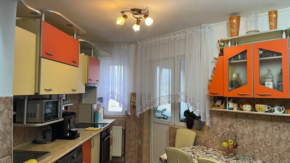 BRASADAS vinde ap 3 cam etaj 4/4 Micro 16 Bd. Sănătății. - Poză 3