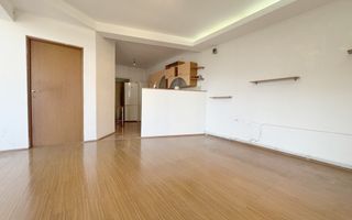 Casa cu curte comuna la 5 minute de Vivo! - Poză 3