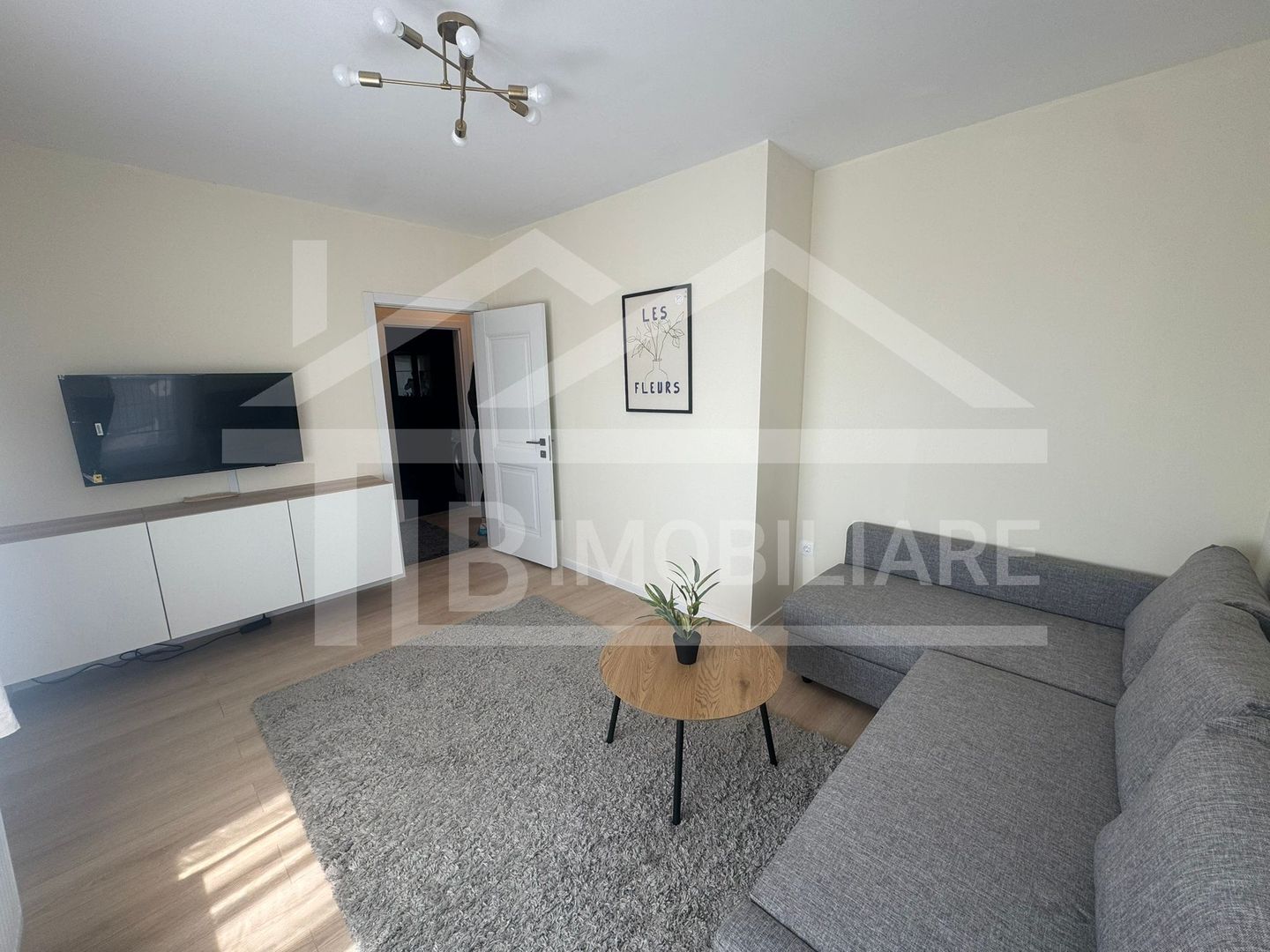 Apartament cu 2 camere, 52 mp, decomandat, parcare, Zona Garii - Poză 1
