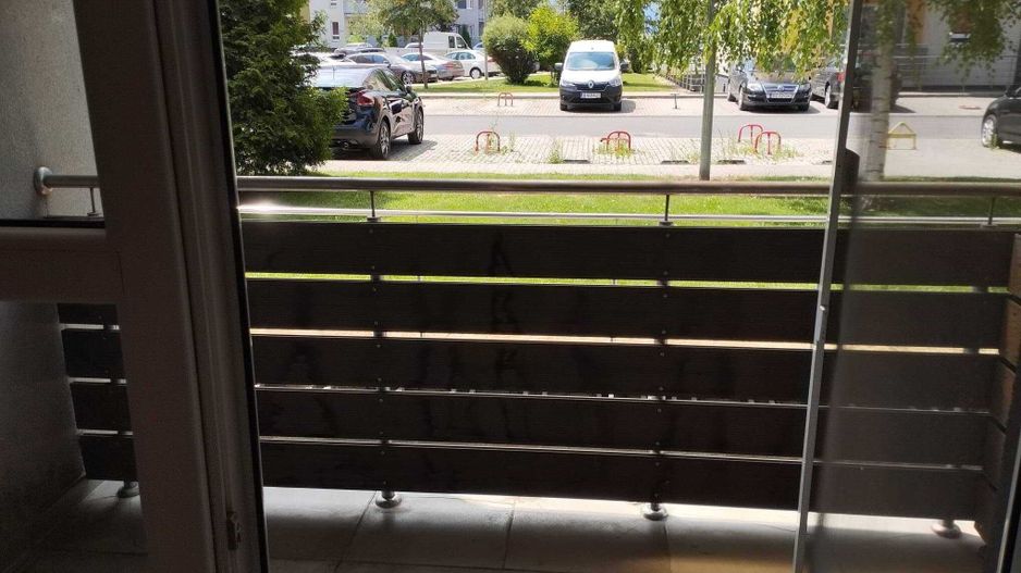 Apartament  3 camere - Poză 1