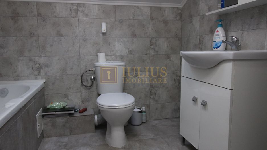 3 camere,  Giroc, la 10 min de Spitalul Judetean, loc parcare inclus - Poză 6
