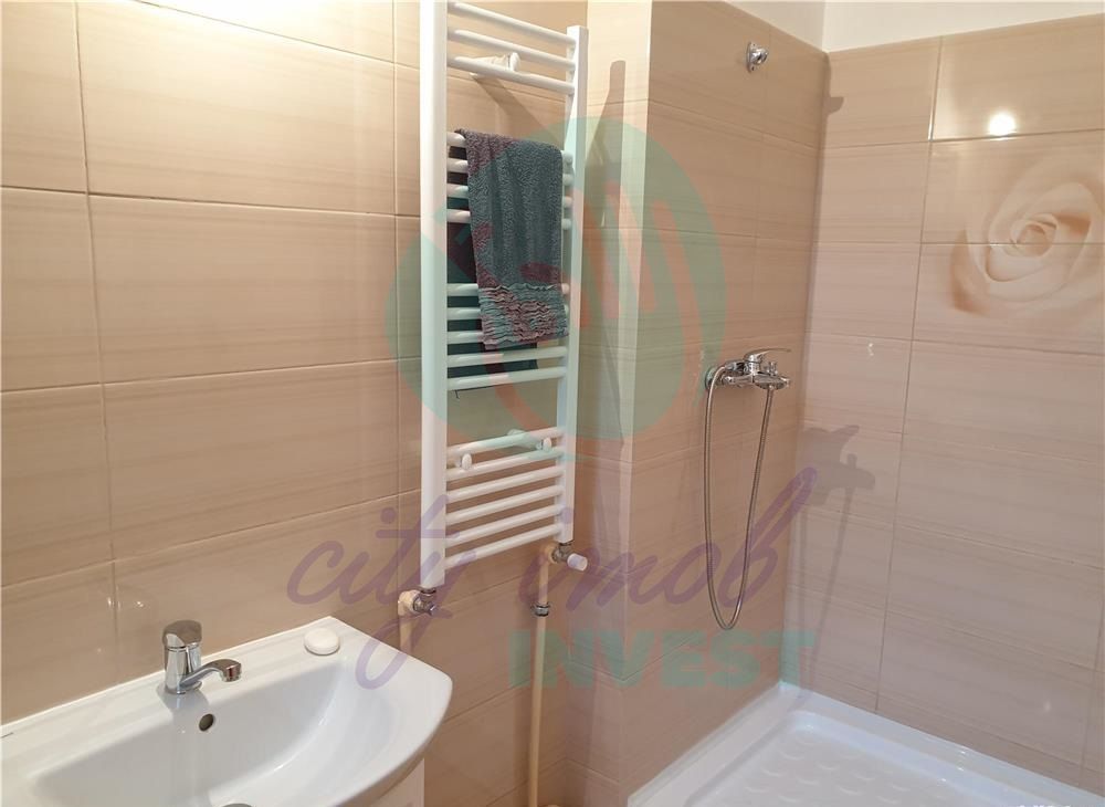 Apartament in vila cu gradina - Poză 6