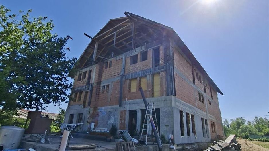 Pensiune de vanzare in Oradea zona Podgoria - Poză 3