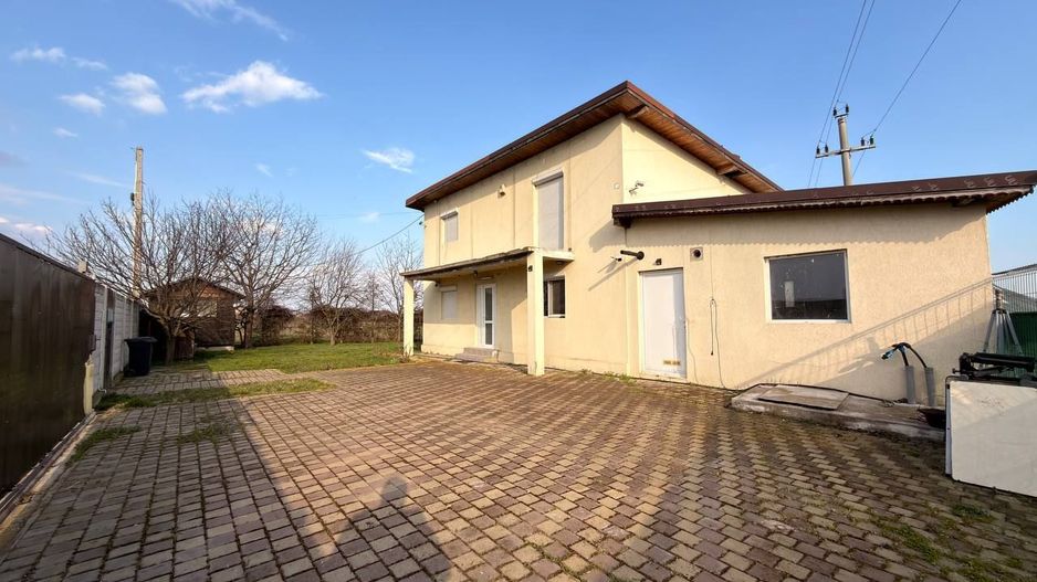 Casă de vânzare, 4 camere, 162 mp Buturugeni - Poză 1
