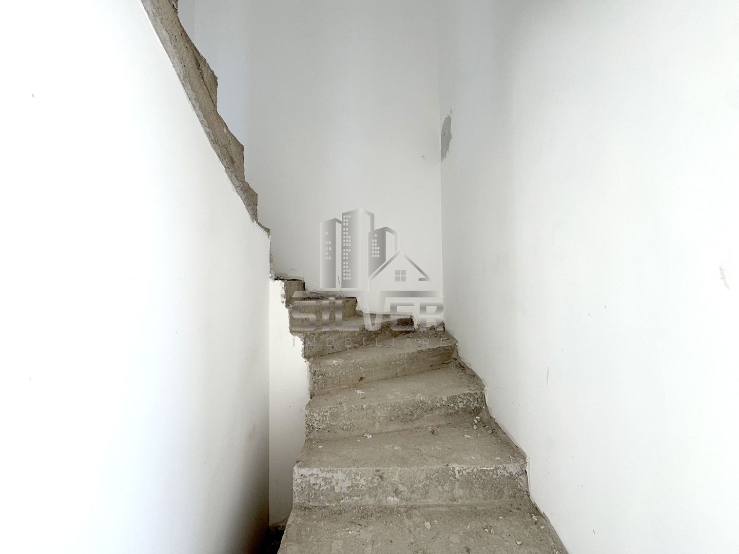 Casa cuplata in zona accesibila cu CF/TVA INCLUS. - Poză 11