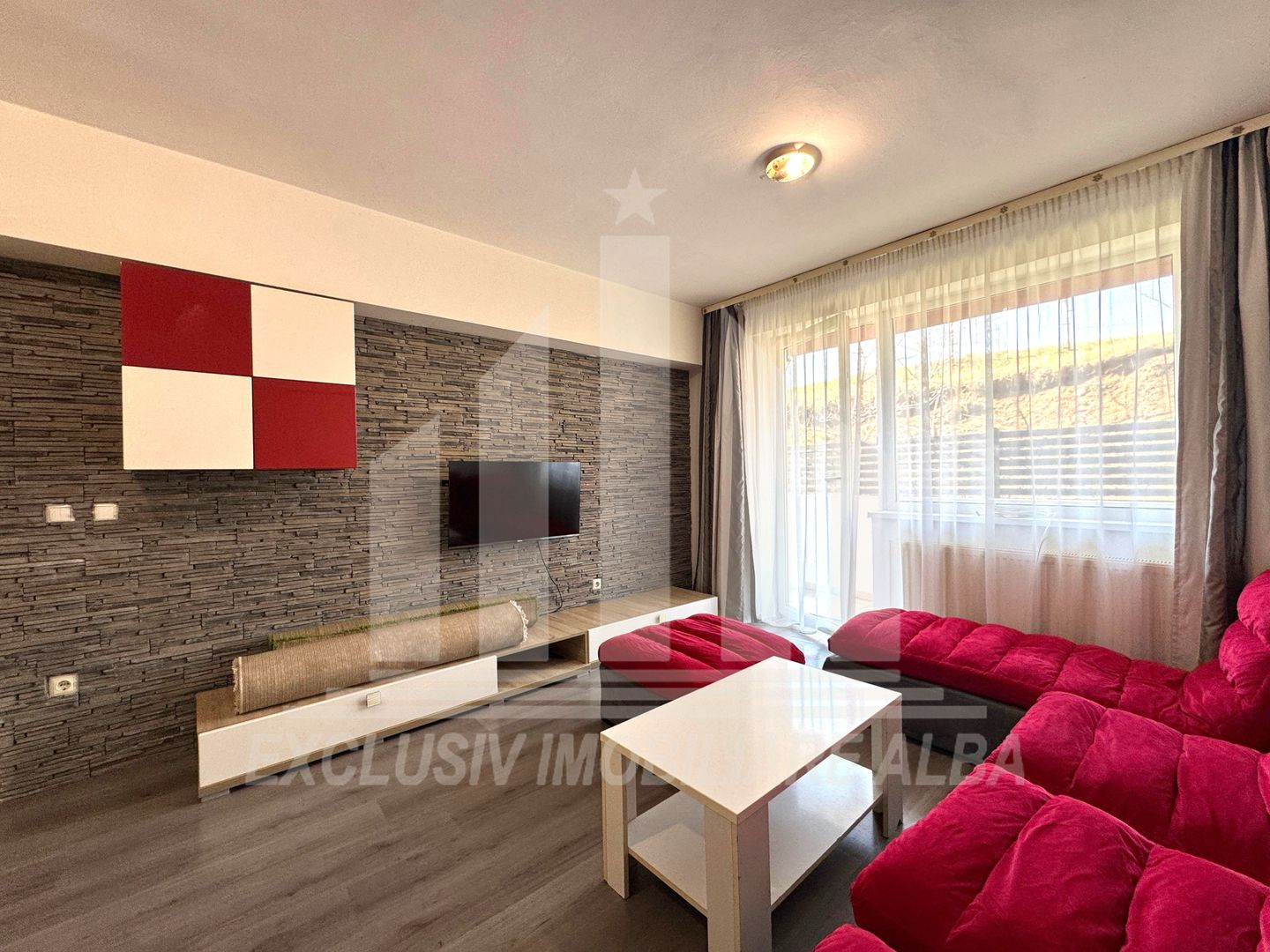 Apartament 3 camere decomandate | 65 mp | Parcare | Curte | Tolstoi - Poză 1