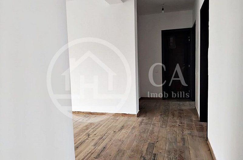 Casa de vanzare cu 4 camere in zona Matei Corvin, Oradea - Poză 3