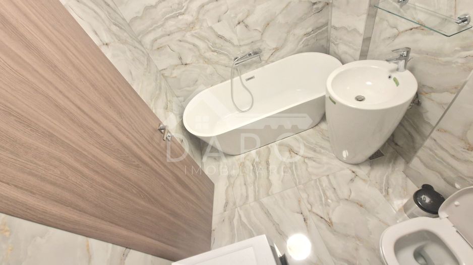 Apartament de inchiriat cu 3 camere , strada Papiu Ilarian - Poză 13