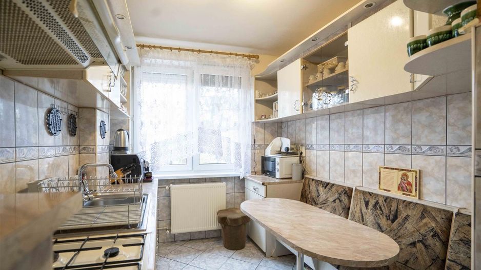 Apartament cu 3 camereï¿½etaj 2 zona Aluminei - Rogerius - Poză 5