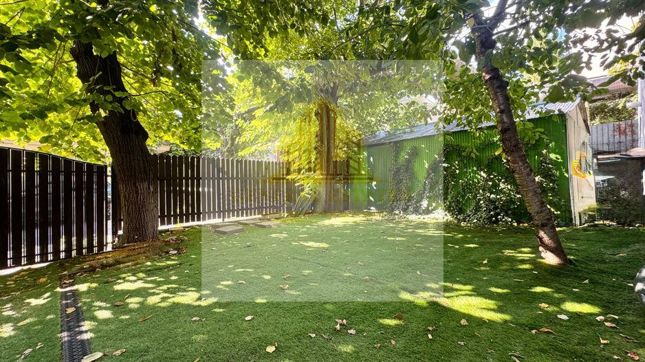 Spre Vânzare Proprietate remarcabilă cu 6 camere în inima Iașului ! - Poză 16