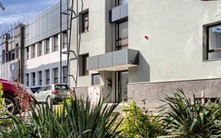 Spațiu modern de inchiriat destinat clinicilor sau companiilor - Poză 12