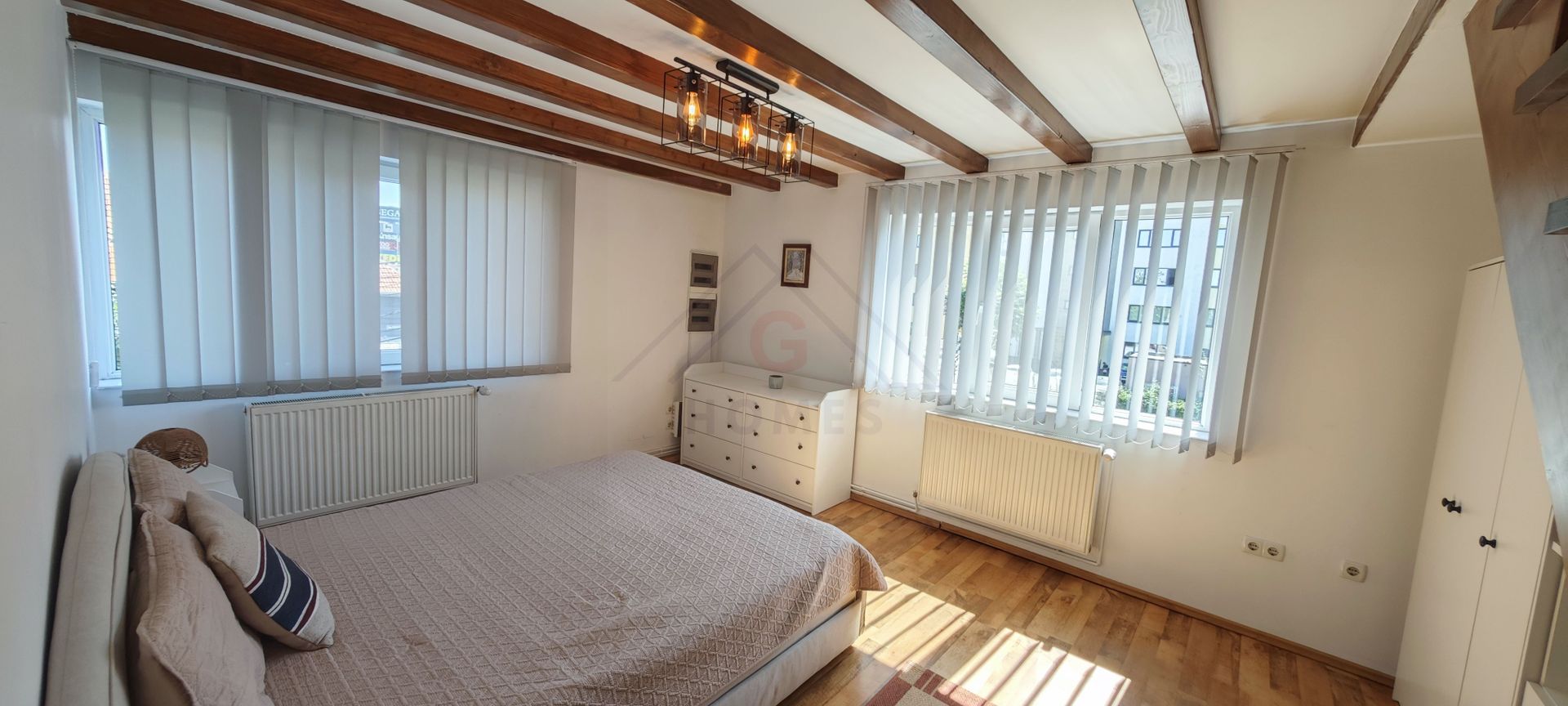 Apartament la casa,  aproape de 700! - Poză 22