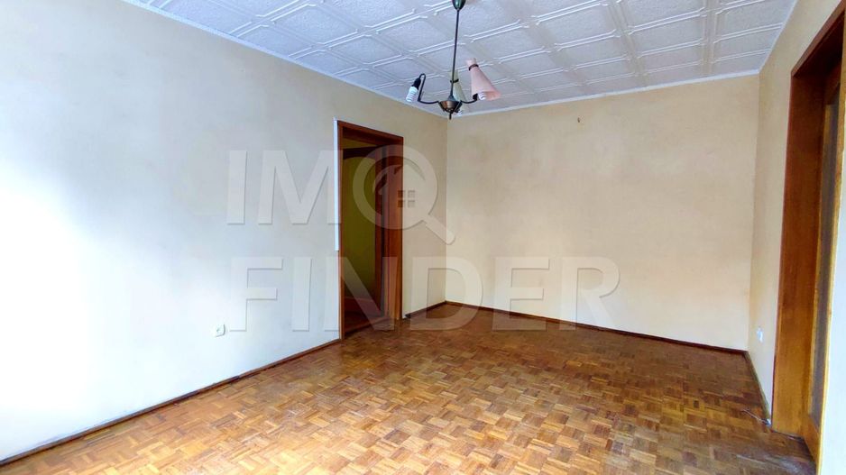 2 camere  etajul 1 zona strazii Horea - Poză 3