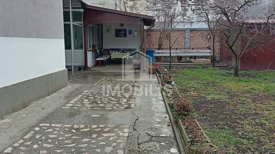 Vânzare casă de locuit cu spațiu comercial – Oportunitate excelentă! - Poză 1