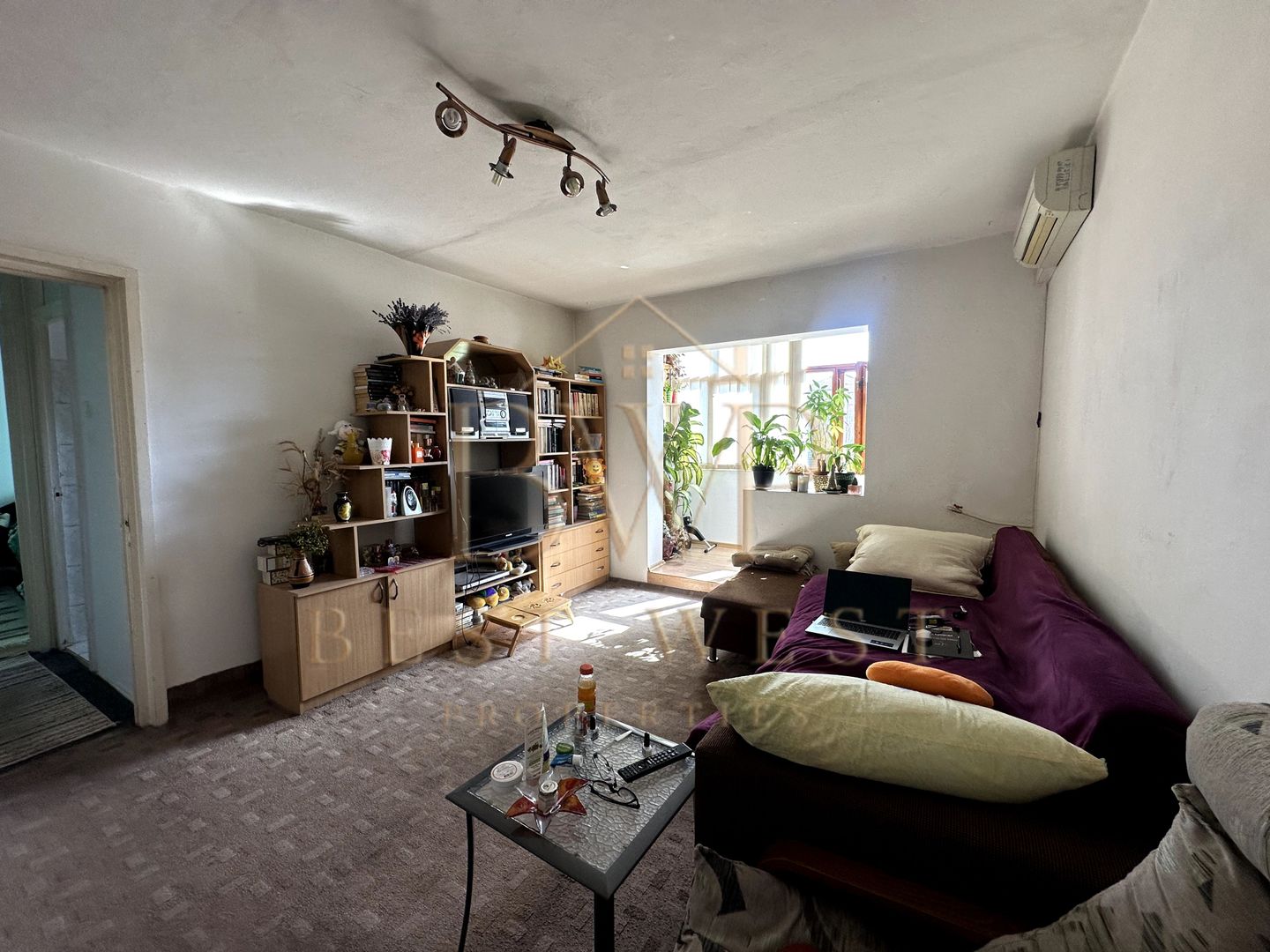 Apartament 3 camere, 2 bai, etaj intermediar, Dambovita - Poză 3