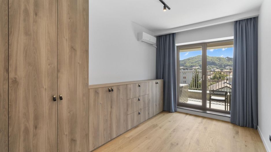 Apartament 25 cam Premium Central | Parcare Subterana si Utilitati incluse - Poză 5