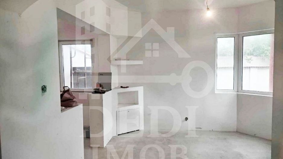 Casa de vanzare P + M cu 4 camere in Oncea, Oradea - Poză 3