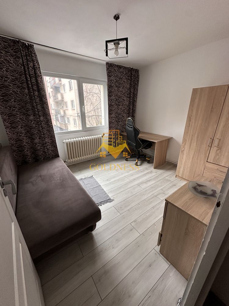 4 camere, Cartierul Manastur, Primăverii, McDonald's, Parcare - Poză 3