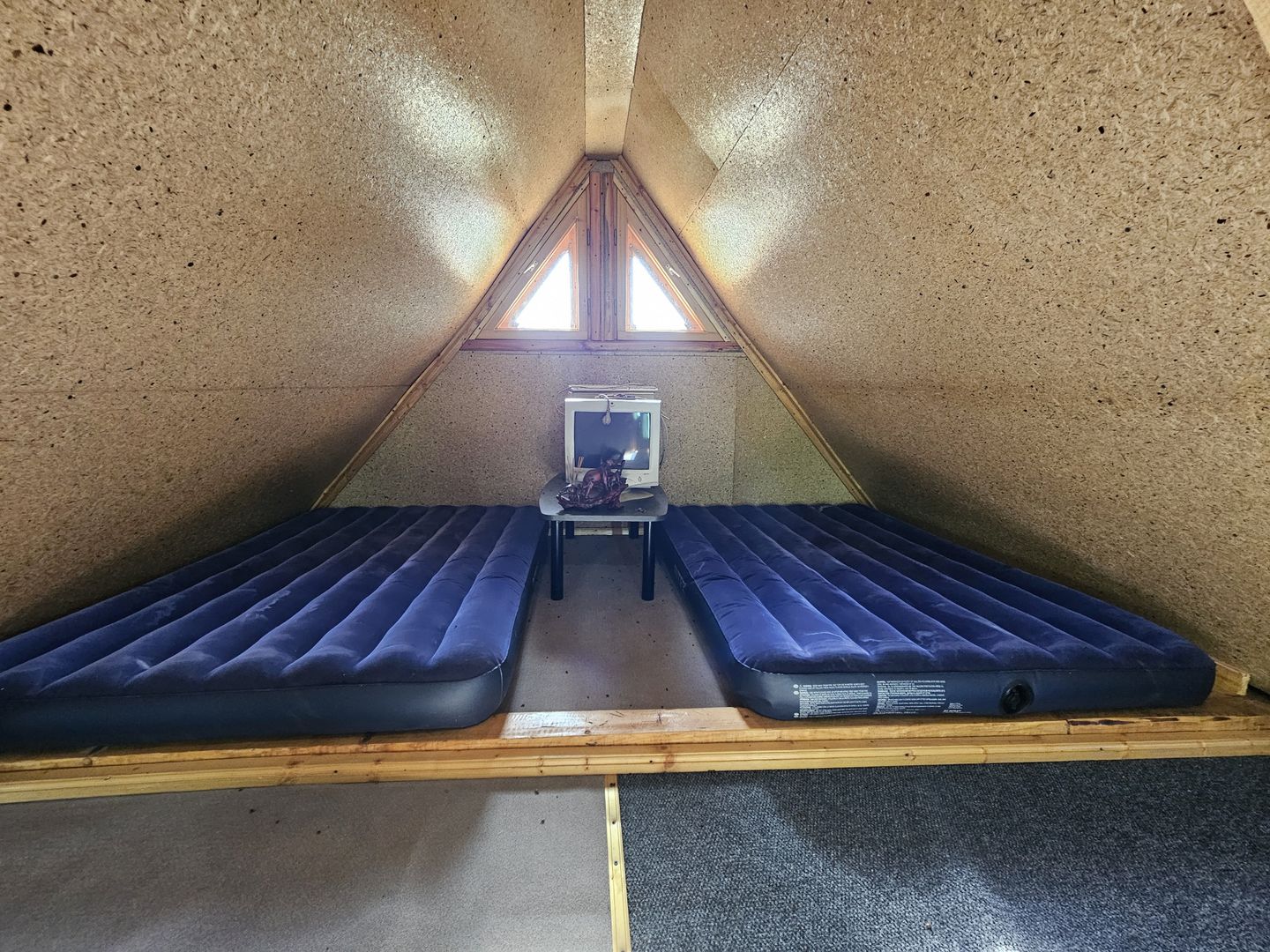 Vila 7 camere 320 mp- Valea Neagra-Prahova, mobilata/utilata complet! - Poză 27