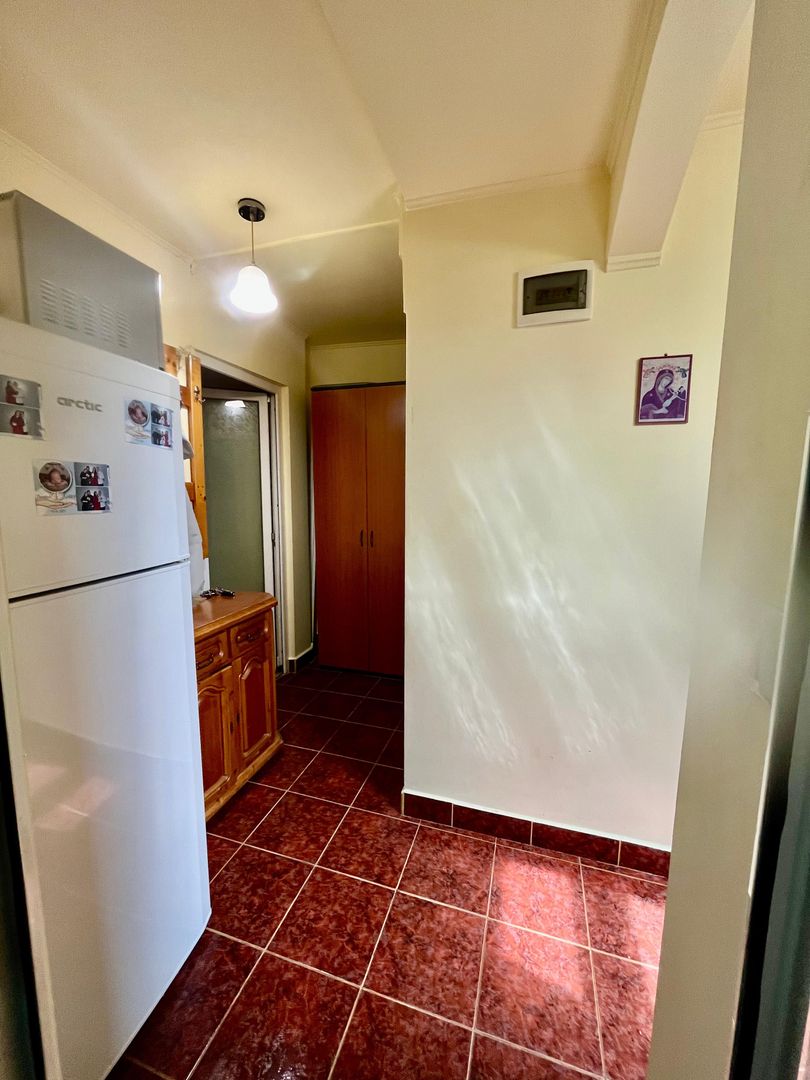 Apartament 1 Camera, 26mp, Centrala Proprie, 2006, Soarelui, Comision 0 - Poză 4