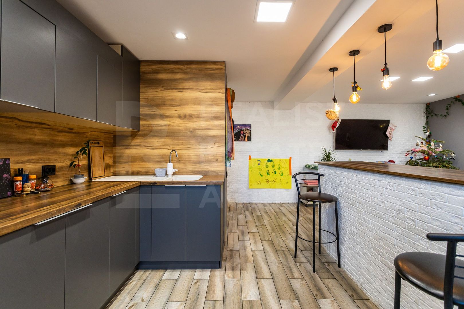 Vânzare, apartament, 3 camere str. Igor Vieru, Ciocana - Poză 1