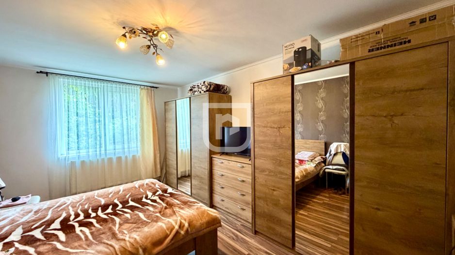 Apartament 3 camere, renovat, etaj 1, parcare - Gura Humorului - Poză 3
