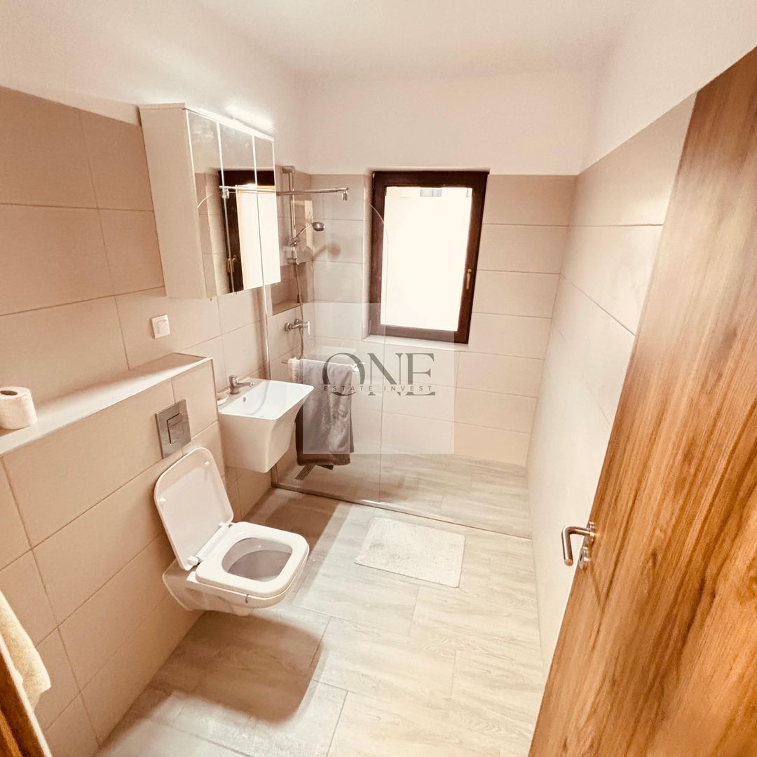 Apartament Spațios Curte Proprie Cristian - Poză 12