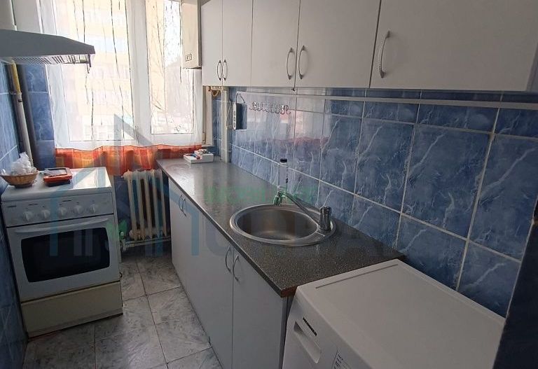 Apartament 3 camere de inchiriat, zona Alexandru cel Bun, langa Liceul Miron Costin - Poză 3