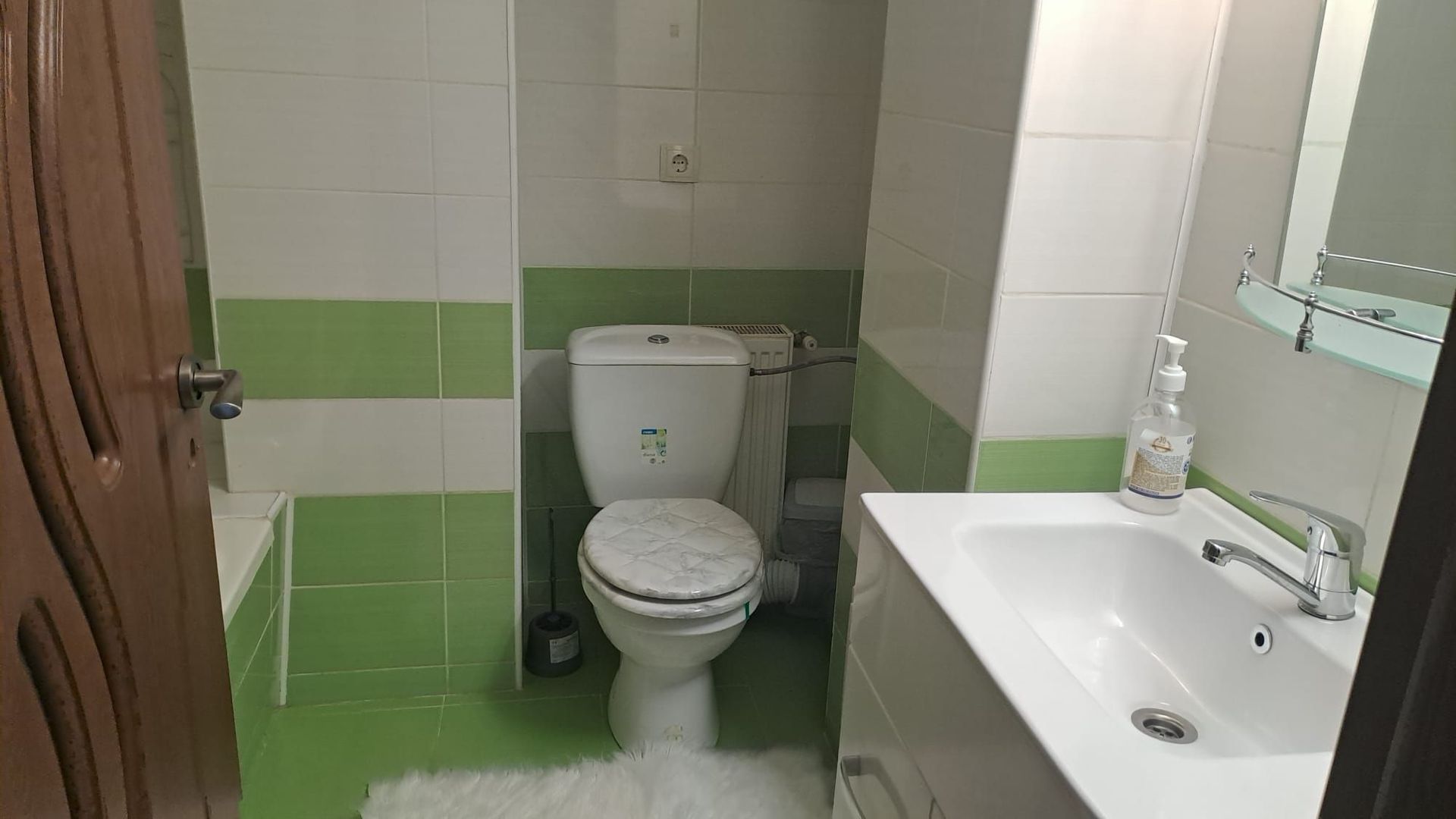 Chirie apartament 2 camere - parcare privata - Turnisor, Sibiu - Poză 8