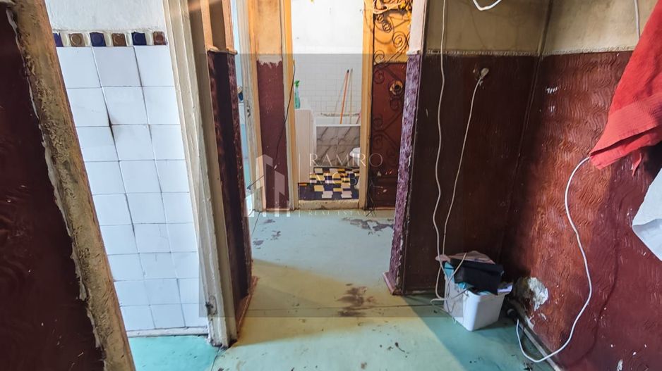 Apartament 2 camere decomandat Bloc Anvelopat Prelungirea Ghencea - Poză 2