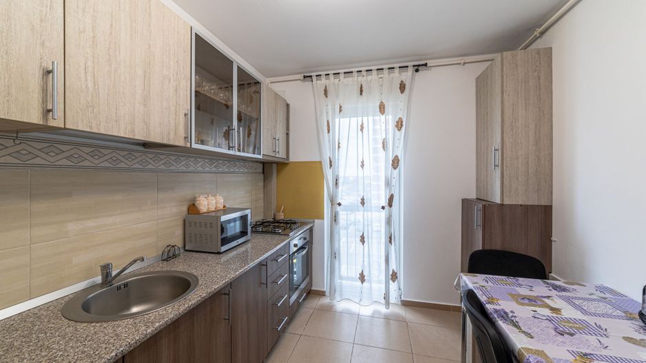 Apartament in bloc nou, cu 3 camere, la cheie - Poză 2