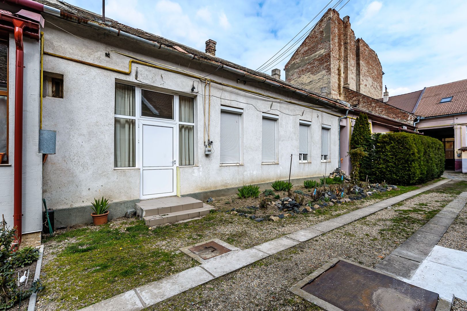 Apartament cu două camere central. - Poză 5