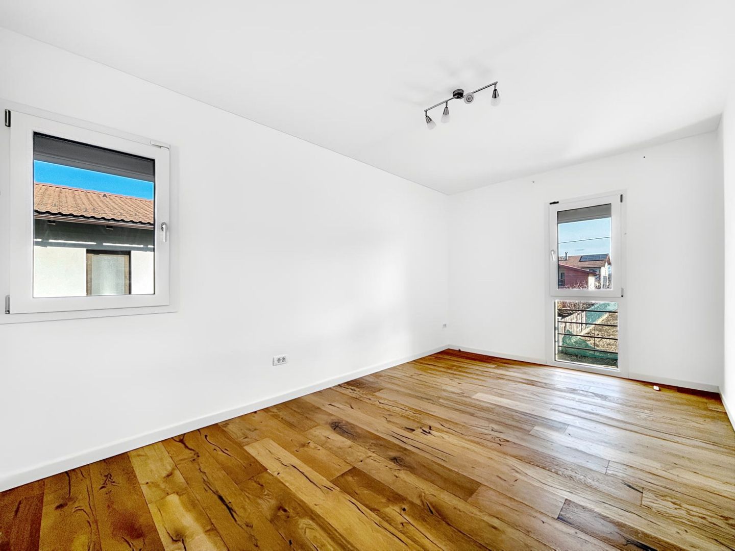 Duplex Despartit Total | 4 Cam | Dotari Premium-Semineu | Comision 0 - Poză 18