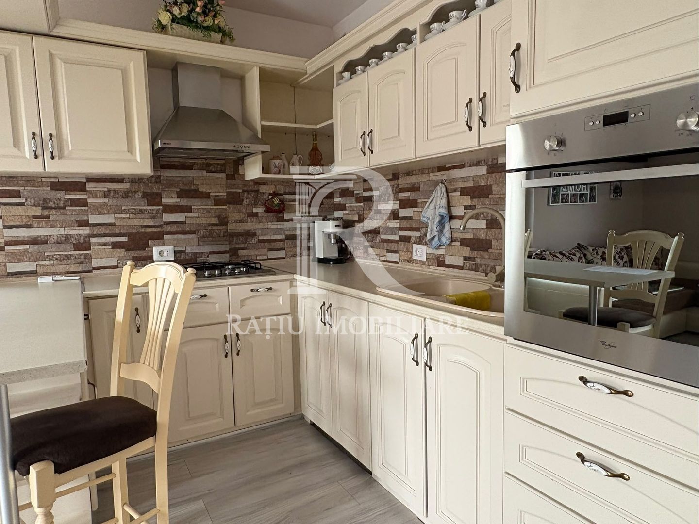 Apartament cu 3 camere de inchiriat | Etajul 1 | Oradea - Poză 11
