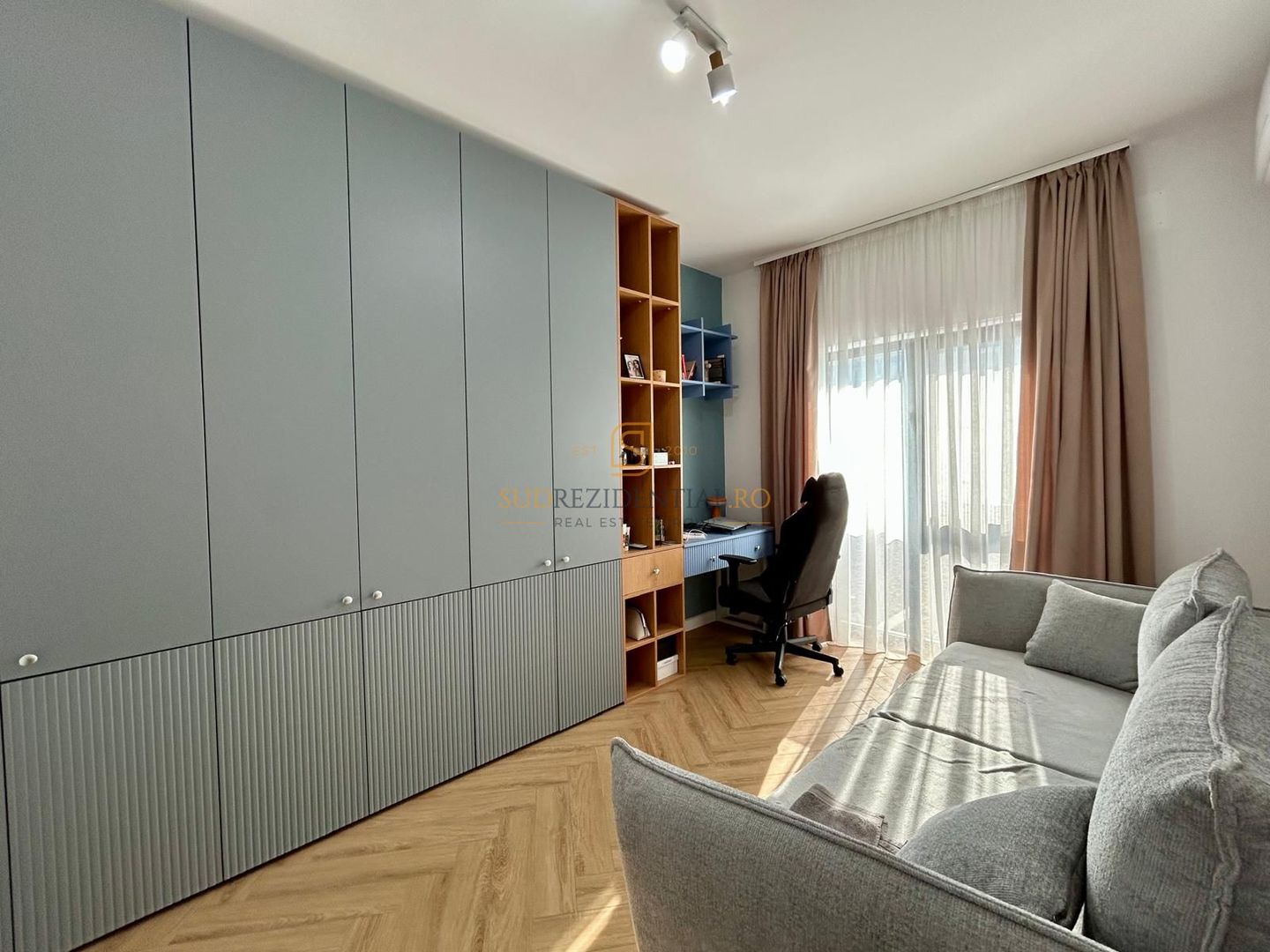 Casă 4 camere | 3 dormitoare | 3 bai | Mobilată premium | Curte 175 mp - Poză 13