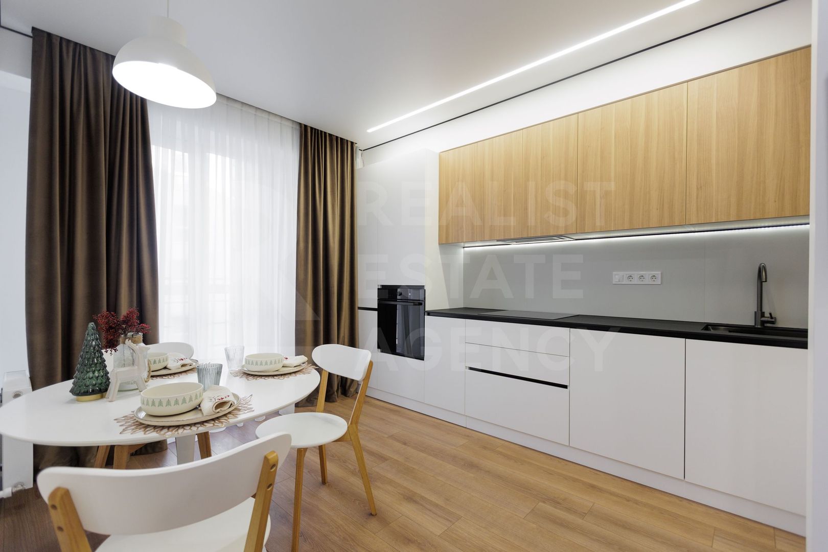 Vânzare, apartament, 1 dormitor + living, str. Ghica Vodă, Botanica - Poză 1