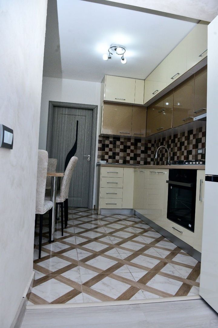 Inchiriere apartament 2 camere - Piata Victoriei - Poză 4